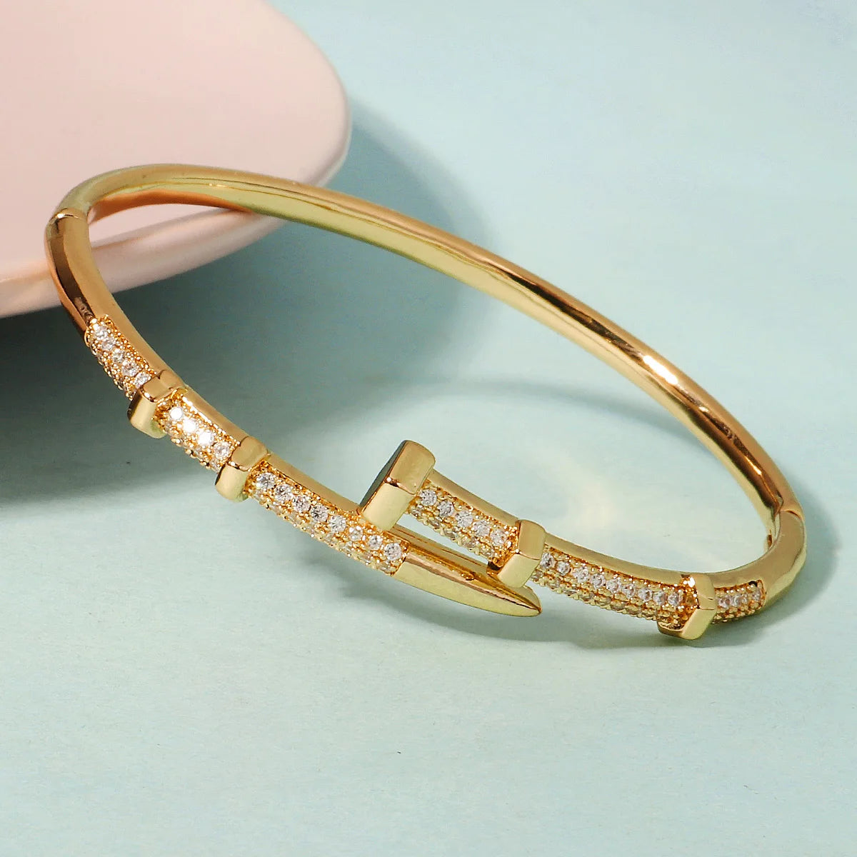 Luxe Halo