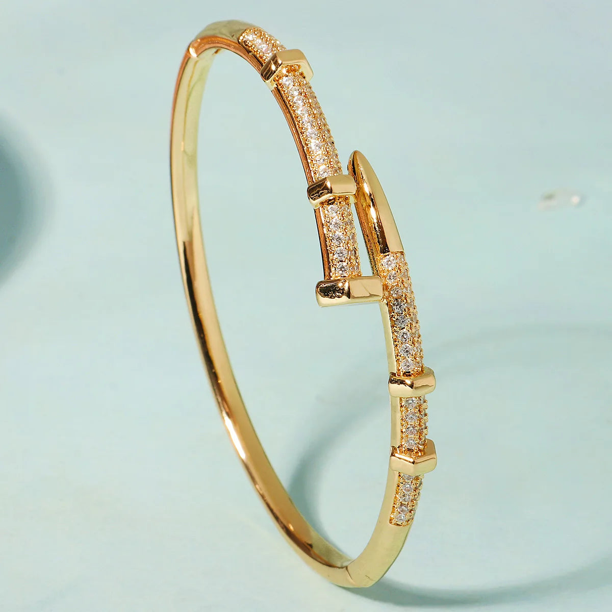 Luxe Halo