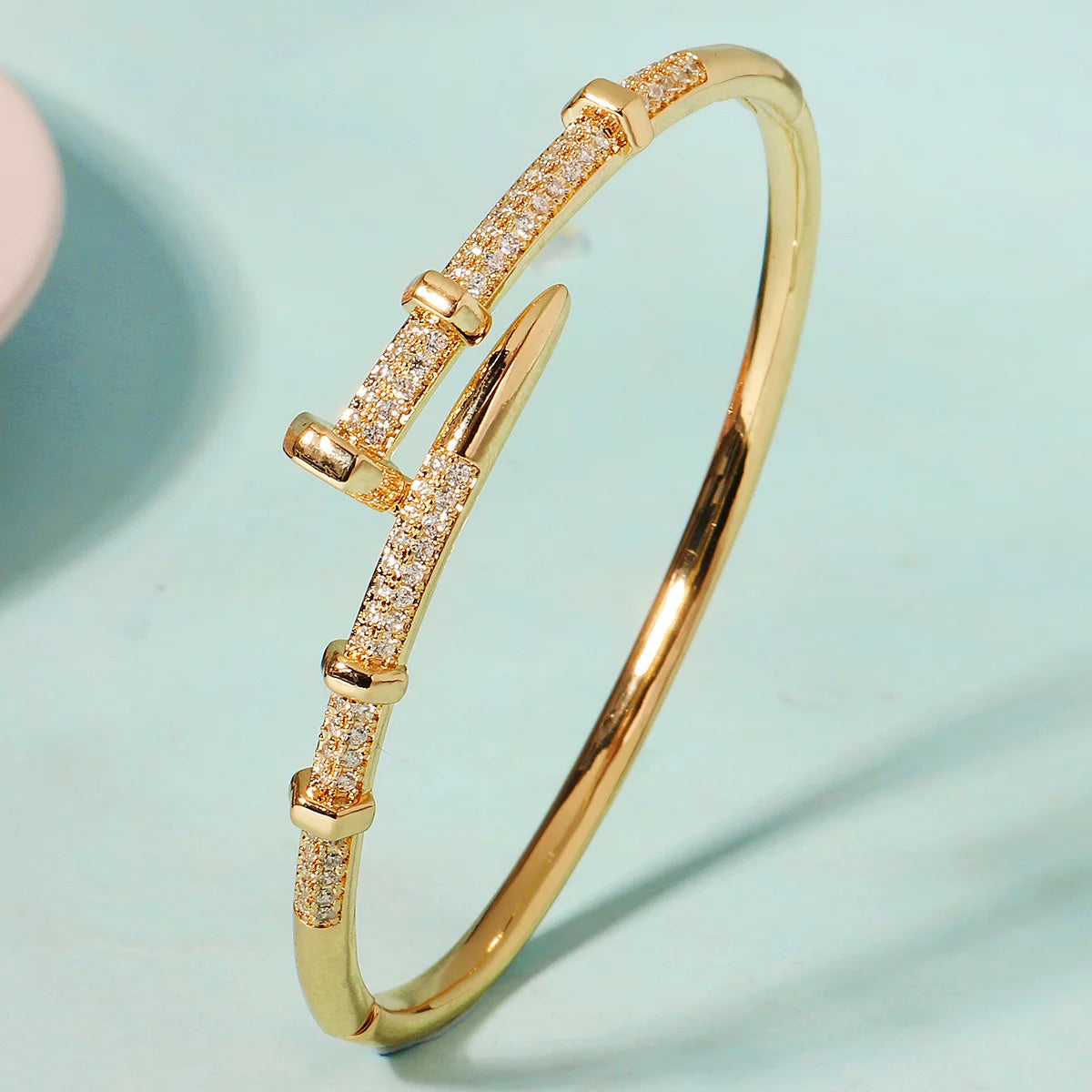 Luxe Halo
